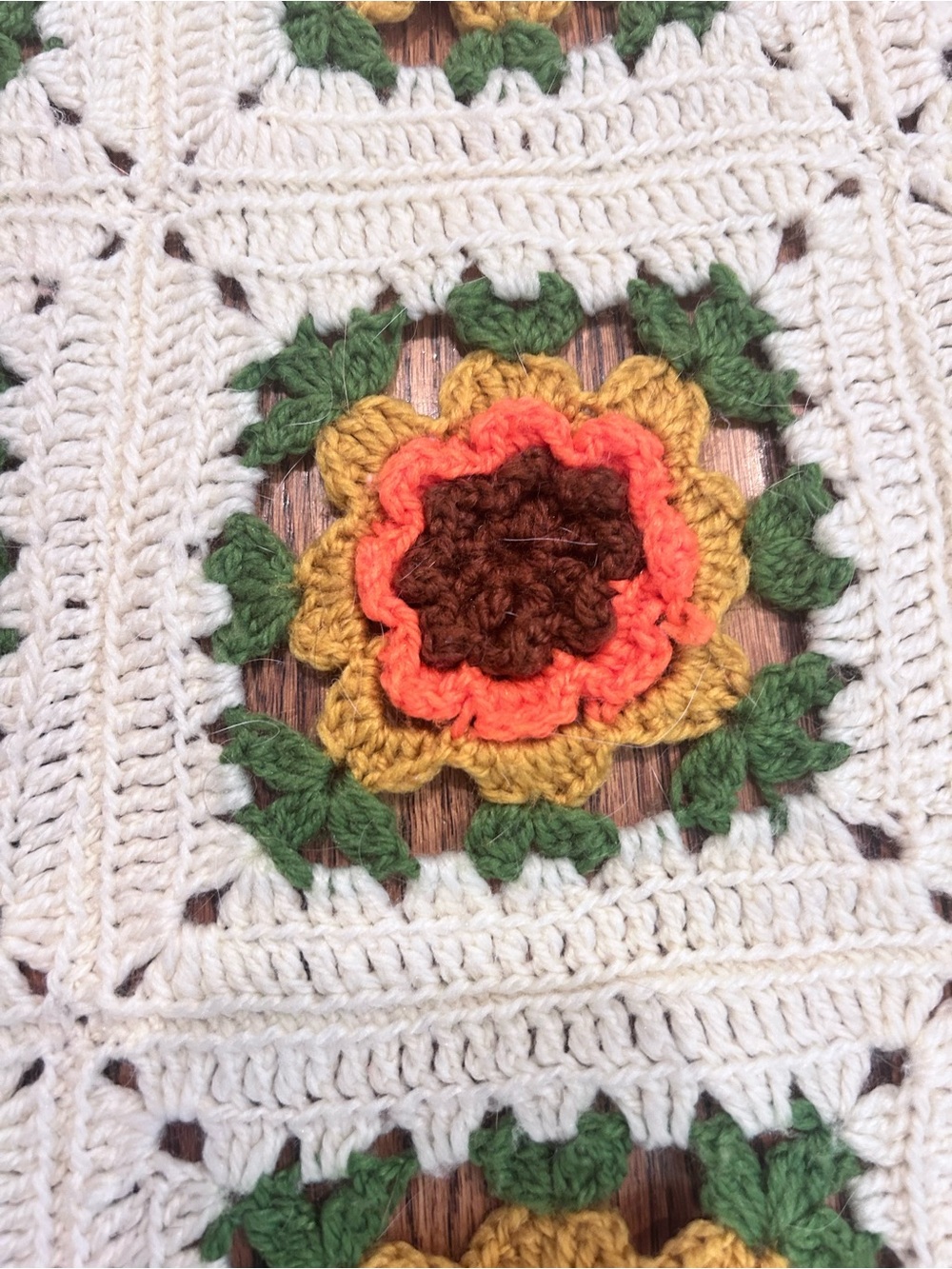 Vintage Handmade Crochet Floral Granny Square Afghan Throw Blanket Boho Fall 70s - Picture 3 of 4